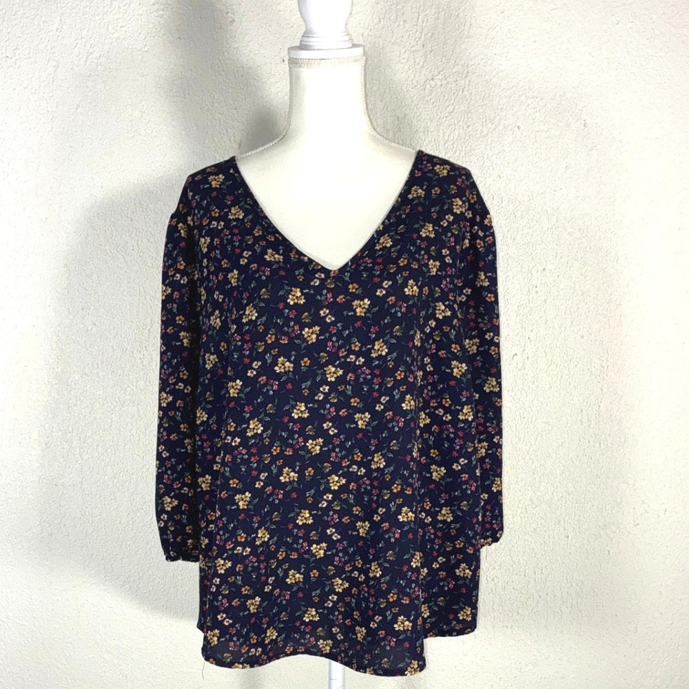 Lush Navy Ditsy Floral V-Neck Tie Back Blouse Top 1X PT17070-047